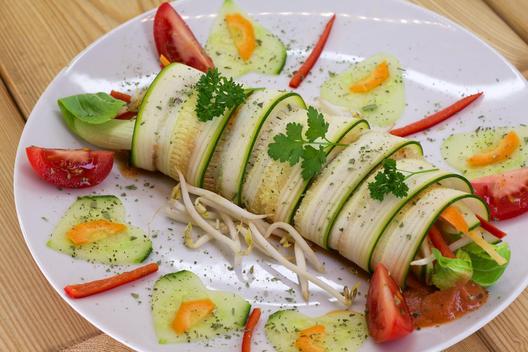 Cukkini - Bok Choy - tekercs csírával